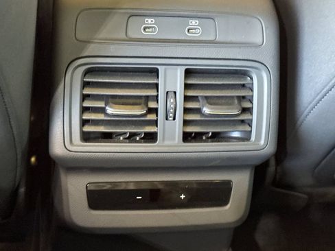 Certified 2025 Audi Q5 Premium w/ Convenience Package AWD/4WD image 18