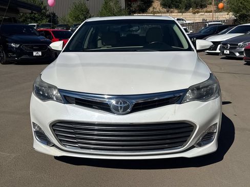 Used 2013 Toyota Avalon XLE Premium FWD image 2