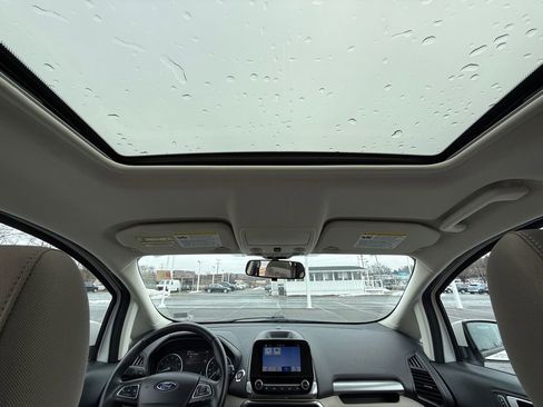 Used 2018 Ford EcoSport SE image 24