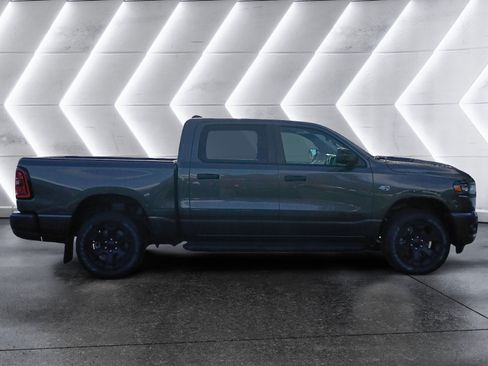 New 2026 RAM 1500 Express AWD/4WD image 7