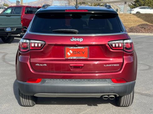 Used 2022 Jeep Compass Limited AWD/4WD image 12