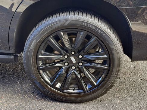 Used 2022 Cadillac Escalade Sport Platinum AWD/4WD image 15