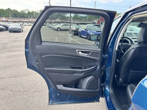 Used 2020 Ford Edge SEL w/ Convenience Package AWD/4WD image 16