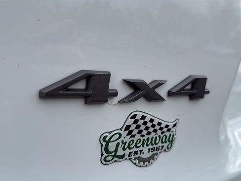 Used 2020 Jeep Cherokee Trailhawk w/ Cold Weather Group image 9