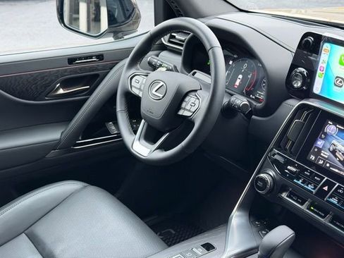 Used 2025 Lexus LX 700h Overtrail image 6