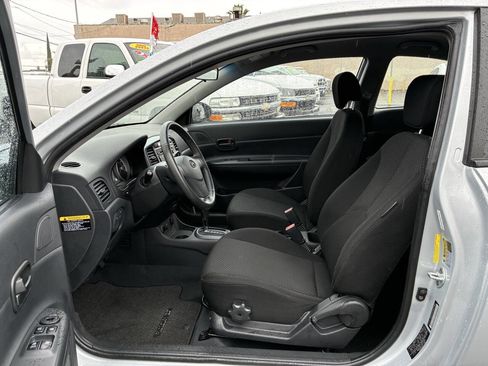 Used 2009 Hyundai Accent SE image 3