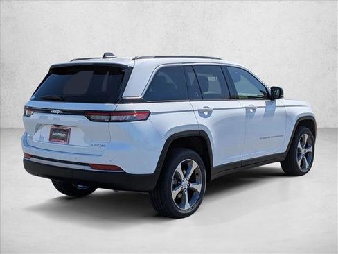 New 2026 Jeep Grand Cherokee Limited AWD/4WD image 2