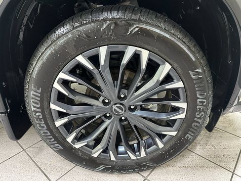 Used 2026 Nissan Rogue Platinum w/ Platinum Premium Package image 13