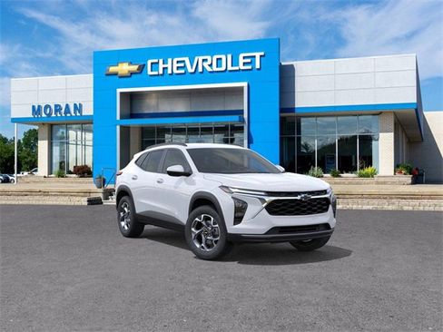 New 2026 Chevrolet Trax LT image 1