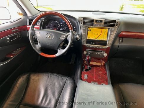 Used 2010 Lexus LS 460 RWD image 11