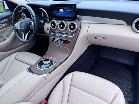 Used 2020 Mercedes-Benz C 300 4MATIC Sedan image 19
