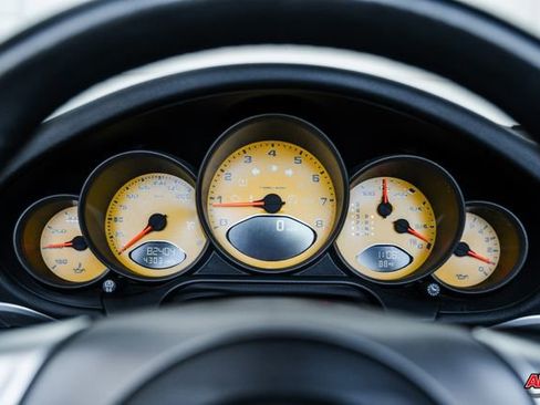 Used 2006 Porsche 911 Carrera S image 9