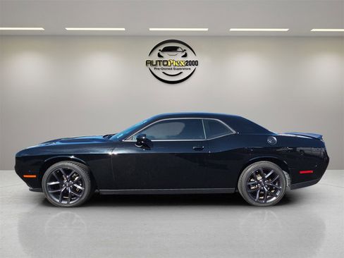 Used 2023 Dodge Challenger SXT w/ Blacktop Package image 4