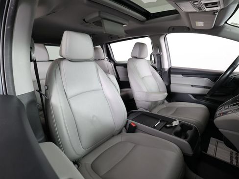 Used 2018 Honda Odyssey Touring image 25