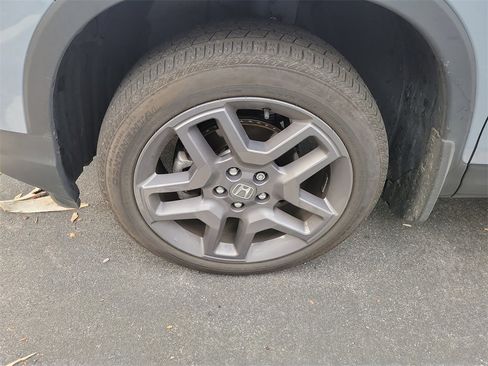 Used 2023 Honda Passport EX-L image 5