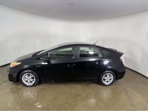 Used 2011 Toyota Prius Two image 16