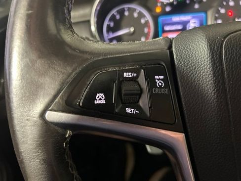 Used 2020 Buick Encore Preferred FWD image 17