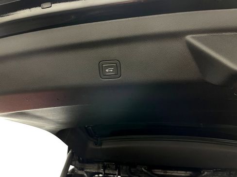 Used 2026 GMC Yukon XL AT4 Ultimate w/ LPO, Floor Liner Package AWD/4WD image 54