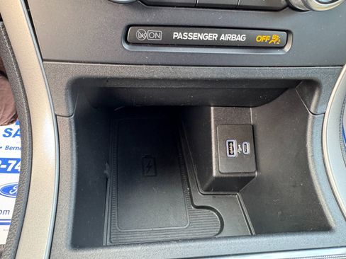 Used 2022 Ford Edge SEL w/ Convenience Package image 17