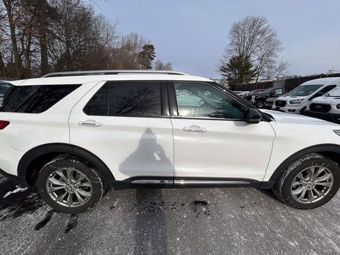 Used 2023 Ford Explorer Limited w/ Equipment Group 301A image 10