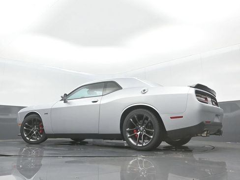Used 2023 Dodge Challenger R/T w/ Performance Handling Group RWD image 17