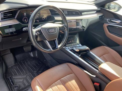 Used 2022 Audi e-tron Premium w/ Convenience Plus Package image 20