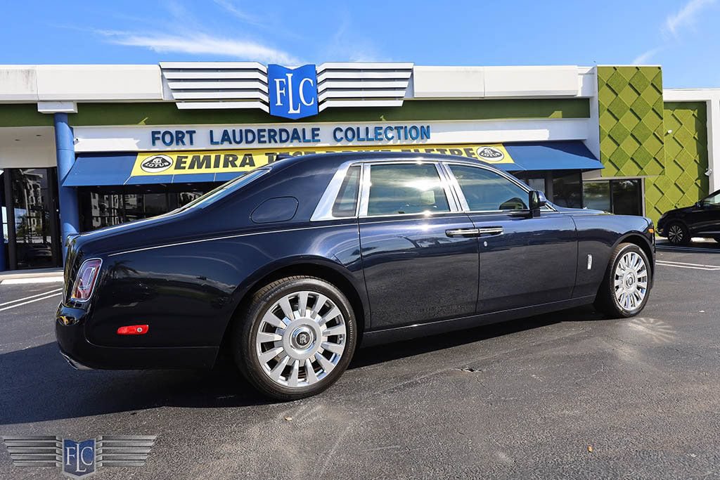 Used 2018 Rolls-Royce Phantom Sedan RWD image 5