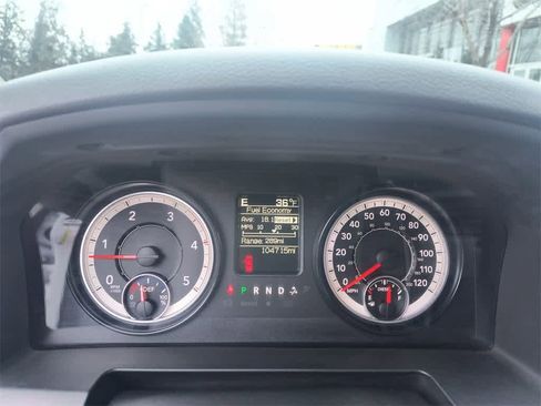 Used 2017 RAM 2500 Tradesman w/ Chrome Appearance Group image 15