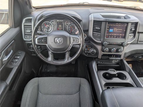 Used 2019 RAM 1500 Big Horn AWD/4WD image 15