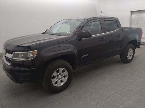 Used 2019 Chevrolet Colorado W/T w/ WT Convenience Package RWD image 2