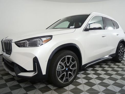 Used 2026 BMW X1 xDrive28i w/ Technology Package image 7