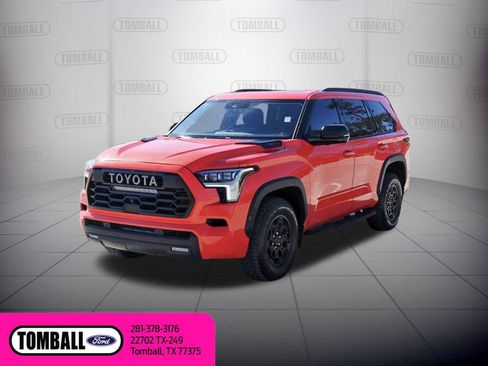 Used 2023 Toyota Sequoia image 3