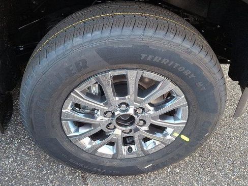 Certified 2026 Toyota Tacoma Limited image 6