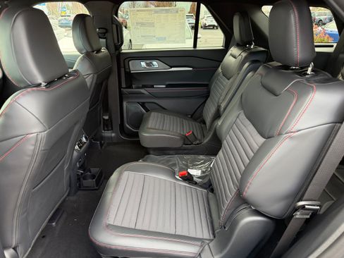 New 2026 Ford Explorer ST-Line w/ ST-Line Street Pack AWD/4WD image 13