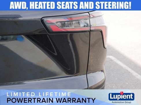 Used 2025 Chevrolet Equinox LT image 6