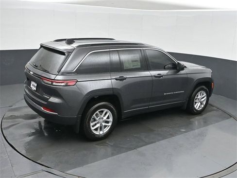 New 2025 Jeep Grand Cherokee Laredo X w/ Luxury Tech Group I image 28