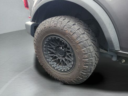 Used 2023 Ford Bronco 2-Door AWD/4WD image 16