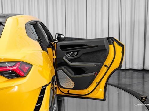 Used 2024 Lamborghini Urus S image 50