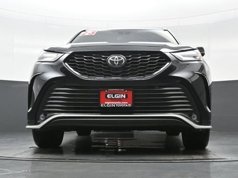Used 2023 Toyota Highlander XSE FWD image 27