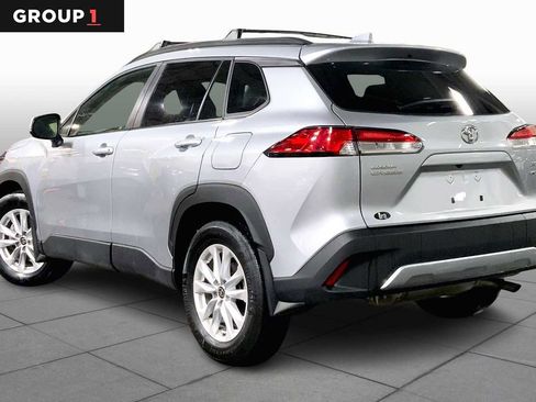 Used 2023 Toyota Corolla Cross LE image 12