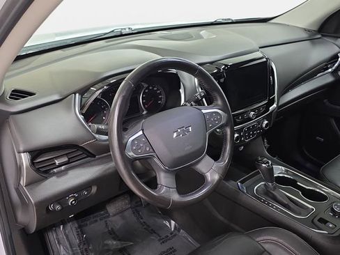 Used 2020 Chevrolet Traverse RS AWD/4WD image 16
