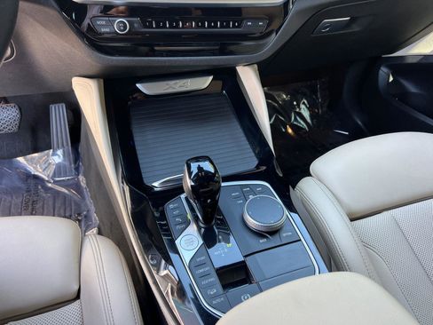 Used 2025 BMW X4 xDrive30i w/ Premium Package AWD/4WD image 33