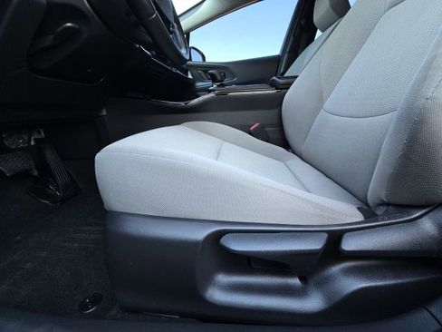 Used 2024 Toyota Prius Limited image 16