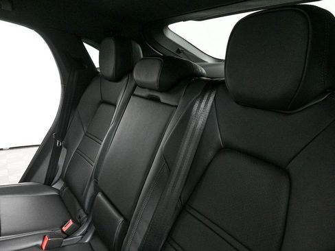 Certified 2026 Porsche Cayenne Coupe AWD/4WD image 22