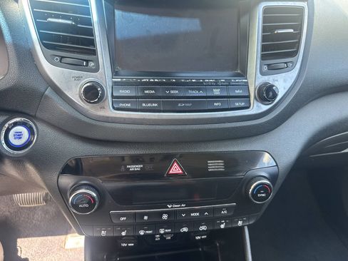 Used 2017 Hyundai Tucson Limited w/ Limited Ultimate Package 03 AWD/4WD image 23