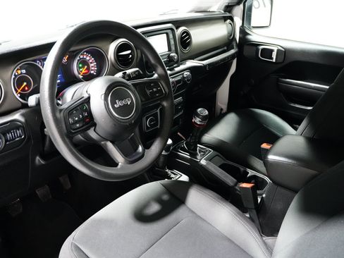 Used 2018 Jeep Wrangler Sport image 11