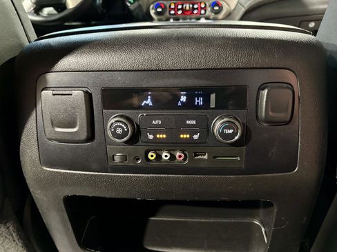 Used 2015 GMC Yukon XL Denali w/ Open Road Package image 46