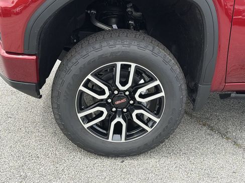 New 2026 GMC Sierra 1500 AT4 w/ Technology Package AWD/4WD image 23