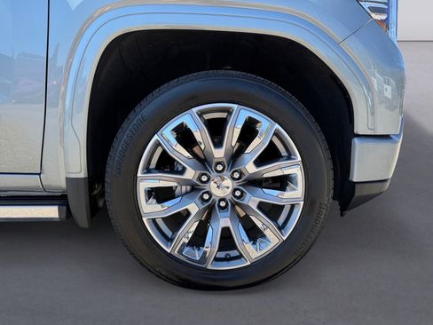Used 2026 GMC Sierra 1500 Denali AWD/4WD image 9
