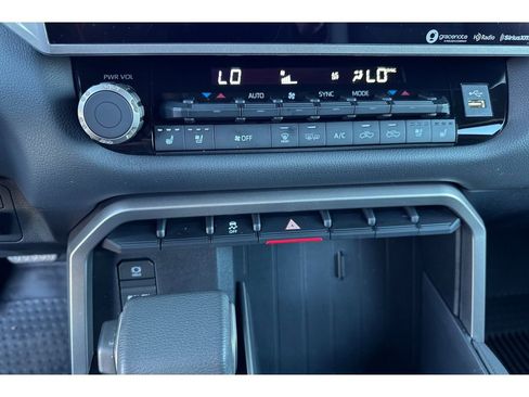 Used 2023 Toyota Tundra Limited image 22